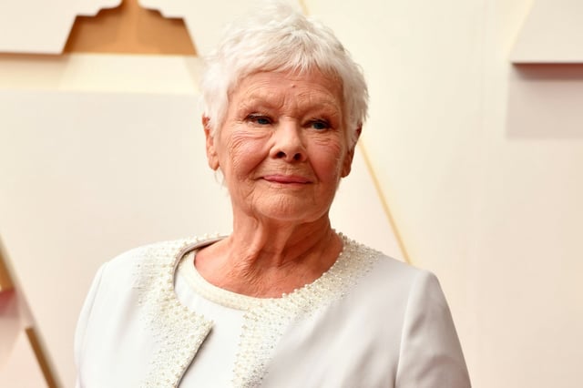 Die als Geheimdienstchefin "M" in den James-Bond-Filmen zum Weltstar gewordene britische Schauspielerin Judi Dench leidet altersbedingt unter zunehmenden Einschränkungen.