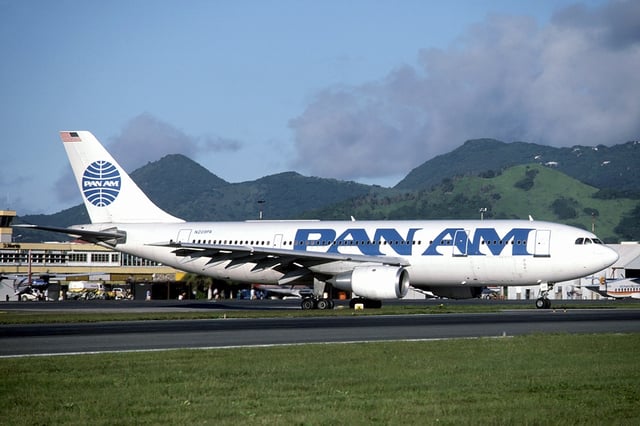 A Pan Am A300 (Photo: Eduard Marmet, CC BY-SA 3.0 GFDL 1.2, via Wikimedia Commons)