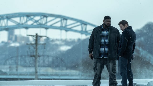 L-R: Tobi Bamtefa as Deverin 'Bunny' Washington and Jeremy Renner as Mike McLusky in Mayor of Kingstown, season 4 streaming on Paramount+, 2025. Credit: Dennis P. Mong Jr./Paramount+ ©2025 Viacom International Inc. All Rights Reserved. Mayor of Kingstown and all related titles, logos and characters are trademarks of Viacom International Inc.