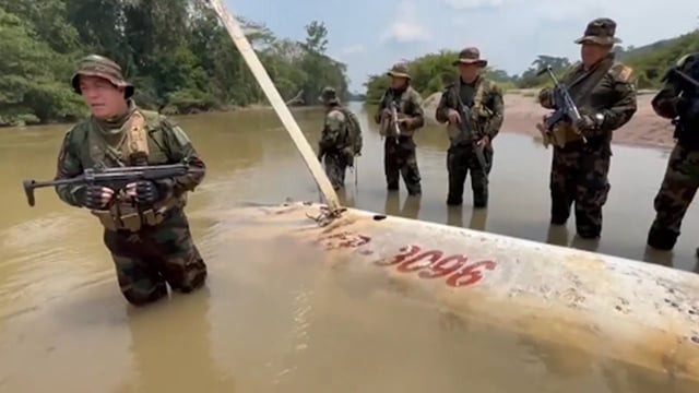 Agentes de la Dirandro hallaron dos fuselajes de avionetas en Pasco.