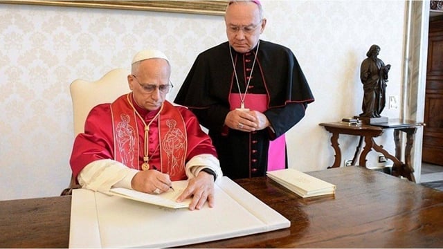 El papa León XIV pidió privilegiar el amor a los pobres.