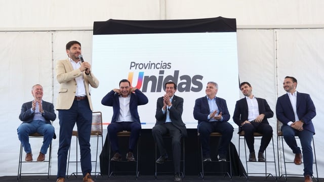 \"Armaremos una primera minoría parlamentaria que nos permita transitar hacia 2027 y que el próximo presidente sea de Provincias Unidas”, dijo Pullaro.