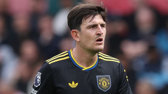 Brentford v Manchester United - Premier League