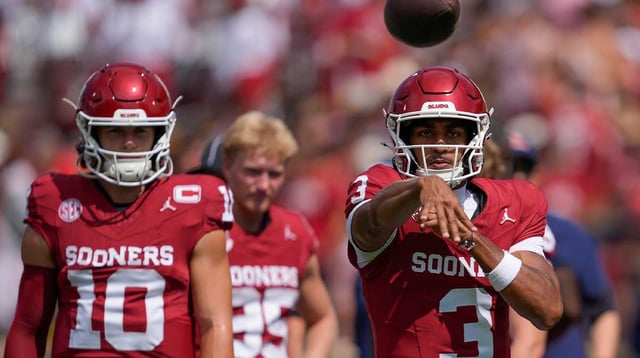 Oklahoma Sooners quarterback Michael Hawkins Jr. (3) warms up before a college football game between the University of Oklahoma Sooners (OU) and the Auburn Tigers at Gaylord Family Ð Oklahoma Memorial Stadium in Norman, Okla., Saturday,Sept. 20, 2025. Oklahoma won 24-17.