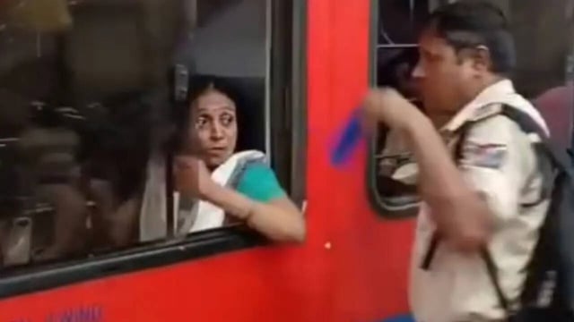 RPF Cop 'Snatches' Woman's Phone On Train — But There's Hidden Message Behind THIS Viral Video