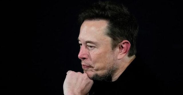 Tesla and SpaceX's CEO Elon Musk pauses during an in-conversation event with British Prime Minister Rishi Sunak in London, Britain, Thursday, Nov. 2, 2023. Kirsty Wigglesworth/Pool via REUTERS/File Photo