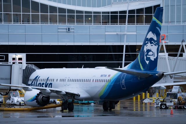 An Alaska Airlines Boeing 737 Max 9