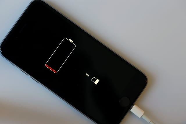 iPhone battery