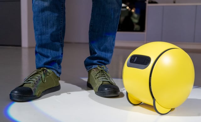 Samsung has unveiled an update to its Ballie personal assistant robot, showcasing a new design that comes with a projector and AI capabilities.