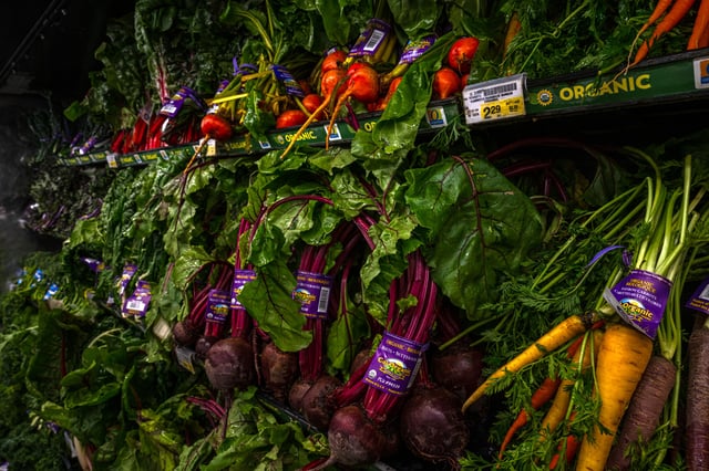 Produce at an Albertsons Cos. brand Safeway grocery store in Scottsdale, Arizona, US, on Wednesday, Jan. 3, 2024. Albertsons Cos. is scheduled to release earnings figures on January 9. Photographer: Ash Ponders/Bloomberg via Getty Images