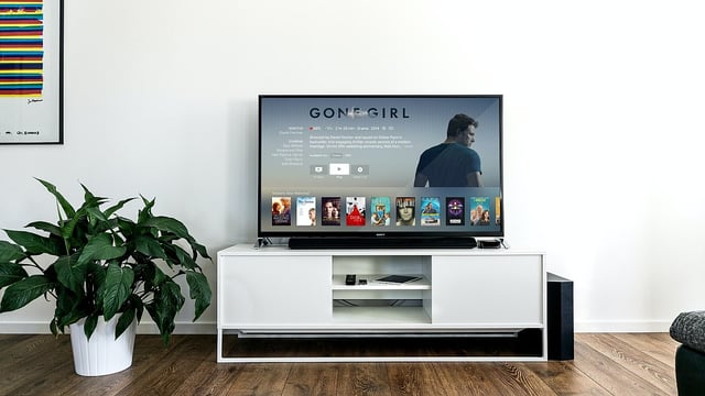 You can avail of discounts on smart TVs from Samsung, OnePlus, LG, Xiaomi, Acer and other brands