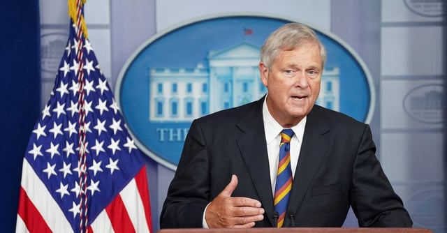 U.S. Secretary of Agriculture Tom Vilsack speaks about food prices during a press briefing at the White House in Washington, U.S., September 8, 2021. REUTERS/Kevin Lamarque/File Photo