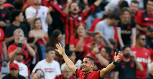 Soccer Football - Brasileiro Championship - Athletico Paranaense v Corinthians - Arena da Baixada, Curitiba, Brazil - June 24, 2023 Athletico Paranaense's Vitor Roque celebrates scoring their first goal REUTERS/Rodolfo Buhrer/File Photo