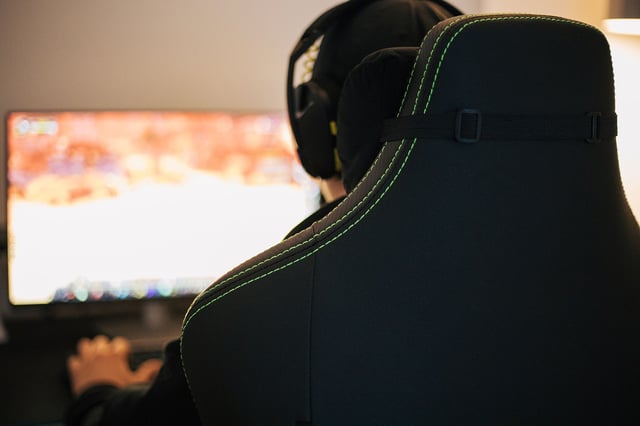 Playing video games at excessive sound levels has been associated with hearing loss, a new study has found.