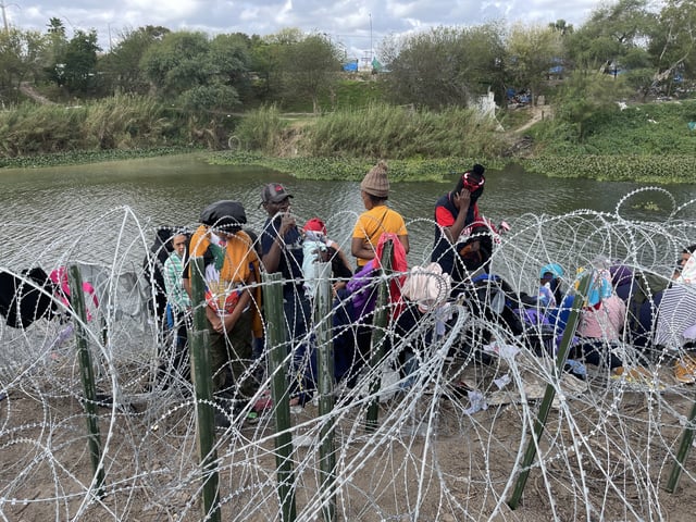 The U.S. Supreme Court said U.S. Border Patrol may cut concertina wire that Texas put along the Rio Grande, such as in Brownsville and Eagle Pass, Texas. (Sandra Sanchez/Border Report File Photo)