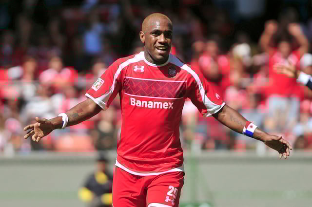 TOLUCA, MEXICO - NOVEMBER 18: Luis Tejada of Toluca celebrates a scored goal against Chivas during a match between Toluca and Chivas as part of the Apertura 2012 Liga MX at Nemesio Diez Stadium on November 18, 2012 in Toluca, Mexico (Photo by Elizabeth Fuentes/Jam Media/LatinContent via Getty Images)