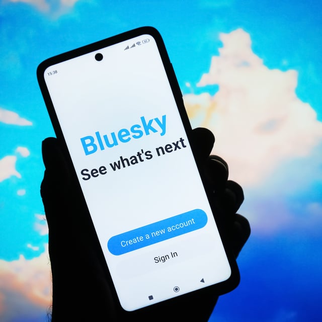 Bluesky finally drops the invite-only system and allows anyone to sign up.