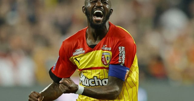 Soccer Football - Ligue 1 - RC Lens v AS Monaco - Stade Bollaert-Delelis, Lens, France - April 22, 2023 RC Lens' Seko Fofana reacts REUTERS/Pascal Rossignol/File Photo