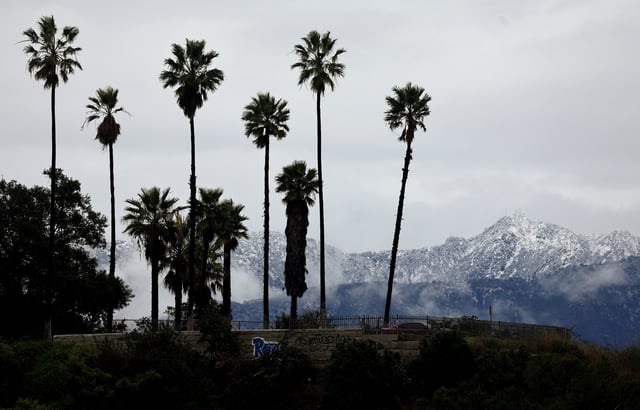 Snow California atmospheric river