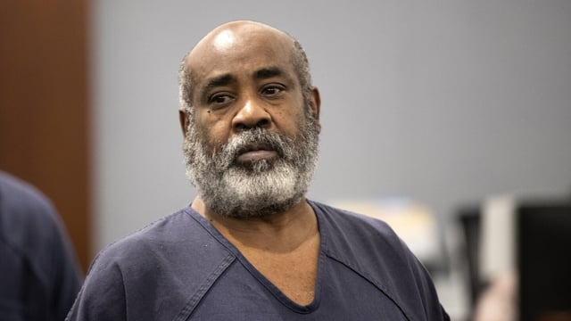 FILE - Duane "Keffe D" Davis arrives in Clark County District Court, Nov. 7, 2023, in Las Vegas. The former Los Angeles-area gang leader accused of murder in the killing of hip-hop music icon Tupac Shakur in 1996 in Las Vegas is seeking to be released to house arrest ahead of his murder trial in June 2024. A Nevada judge on Tuesday, Dec. 19, 2023, set a Tuesday, Jan. 2, 2024, hearing on the request by Davis. (Steve Marcus/Las Vegas Sun via AP, Pool, File)