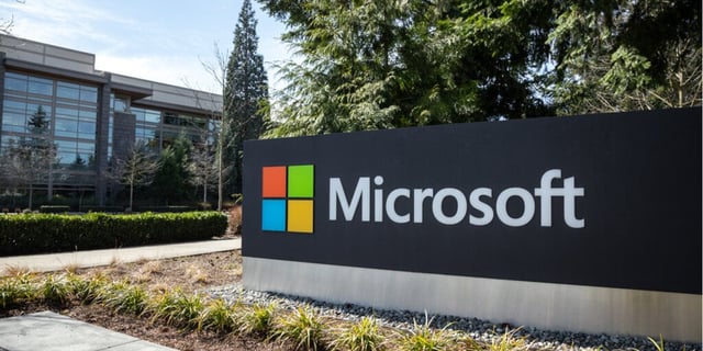 Spain microsoft cloud services AI investment