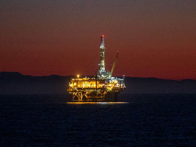 A view of oil platform Emmy off the coast of Huntington Beach at dusk Thursday, October 14, 2021. (Allen J. Schaben / Los Angeles Times via Getty Images)