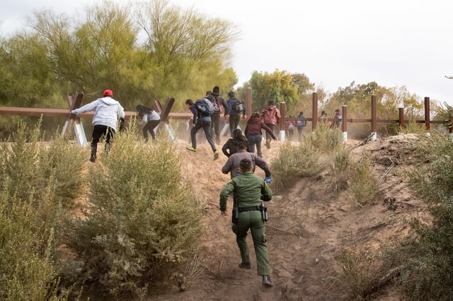 migrants flee at southwest border