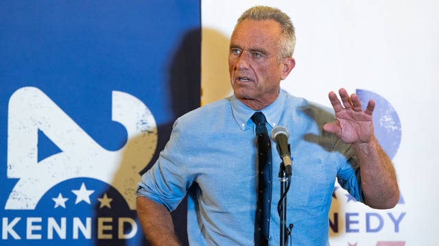 PHOENIX, ARIZONA - DECEMBER 20: Independent Presidential candidate Robert F. Kennedy Jr. takes questions from media after his campaign rally at Legends Event Center on December 20, 2023 in Phoenix, Arizona. (Photo by Rebecca Noble/Getty Images)