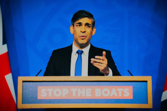 Prime Minister Rishi Sunak discusses the Rwanda scheme in December 2023. Photo: James Manning/PA/Alamy