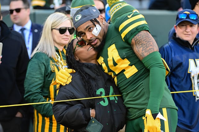 Jonathan Owens, husband of Olympic gymnast Simone Biles, is signing with the Chicago Bears.