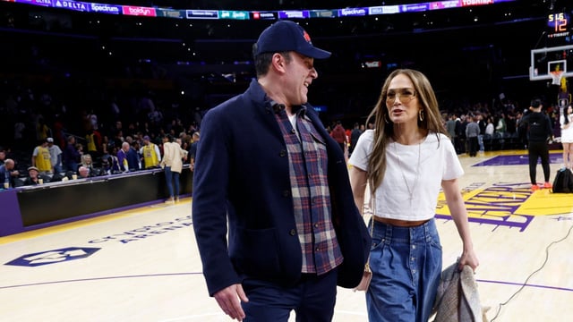 jennifer-lopez-ben-affleck-lakers-game