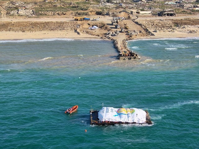 ISRAEL-PALESTINIANS CYPRUS-AID