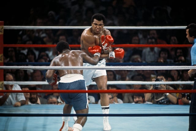 Muhammad Ali vs. Joe Frazier / Manila, Philippines (The Thrilla In Manila) 1975 Â© 1978 Gunther