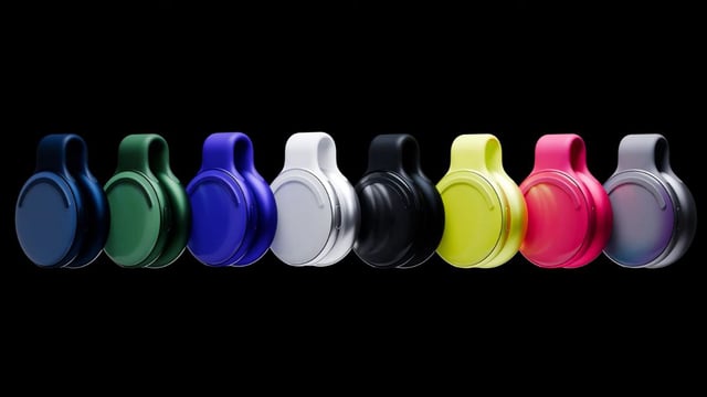 The Limitless AI Pendant supports USB-C charging