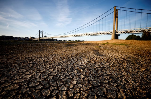 Cracked and dry earth in the wide riverbed of the Loire River, France, in 2022. File photo: Reuters