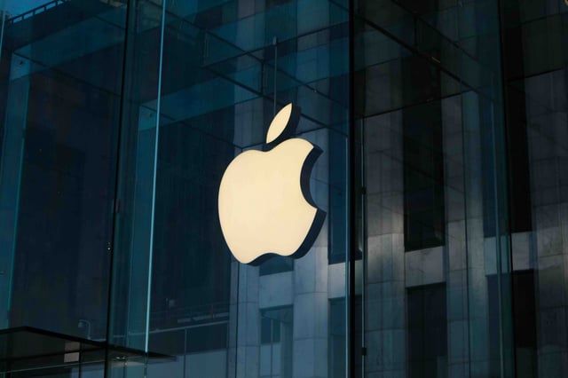 Apple logo on the Apple Fifth Avenue store in New York City ahead of iOS 18 release in September