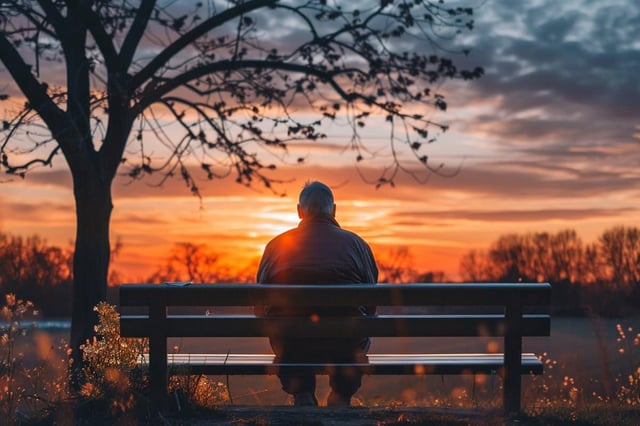The study found individuals with higher persistent loneliness were disproportionately women, more isolated, less educated, had lower income, had more functional limitations, were divorced or widowed, were smokers, or had poorer cognitive, physical or mental health. Credit: Neuroscience News