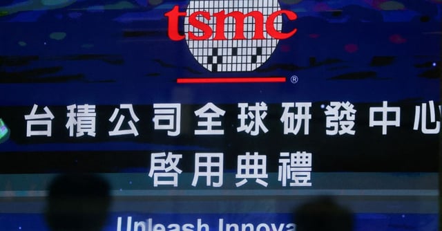 People attend the opening of TSMC global R&D center in Hsinchu, Taiwan July 28, 2023. REUTERS/Ann Wang/File Photo