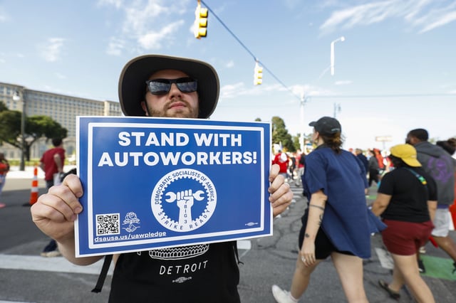 Autoworker protest