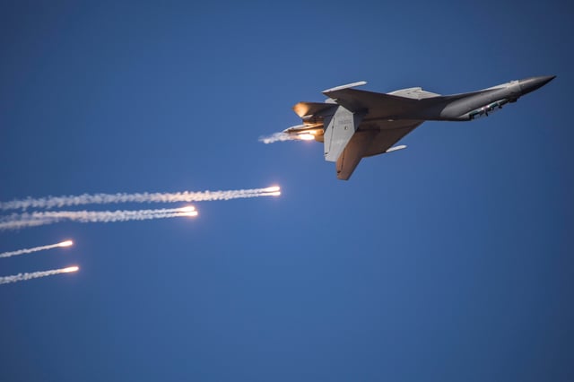 Chinese J-16 Fighter Puts On Show