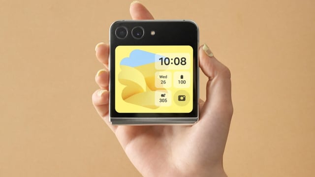 Samsung Galaxy Z Flip 5 has a 12-megapixel primary camera