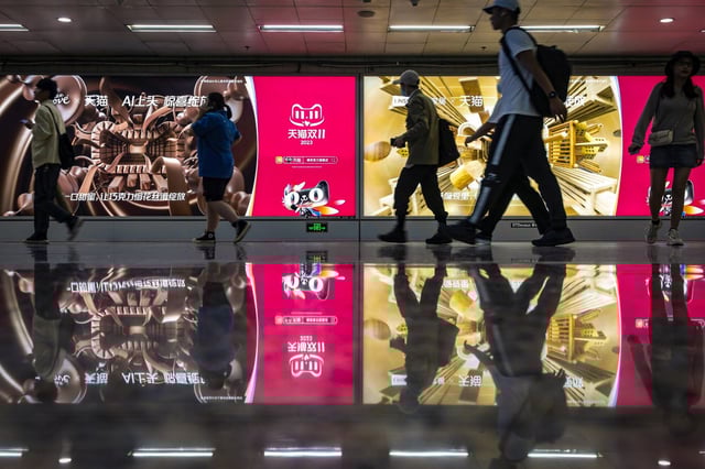 An advertisement for Alibaba’s Tmall e-commerce platform at a subway station in Shanghai. Photo: Bloomberg
