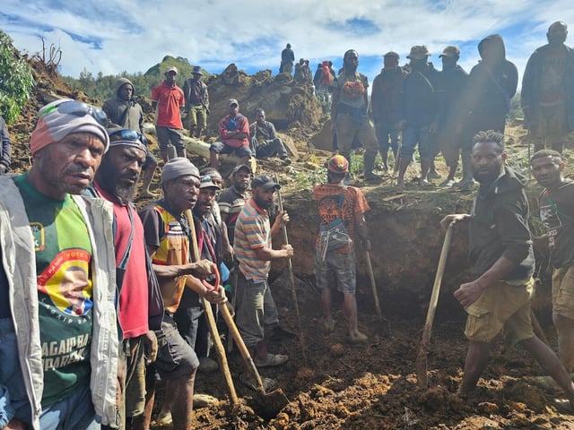 PAPUA-LANDSLIDE/