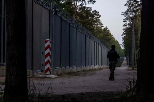 Poland announces plans for Russia, Belarus border