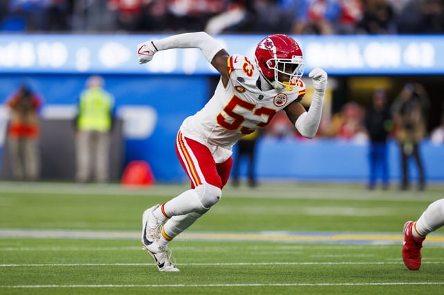 Chiefs DL BJ Thompson