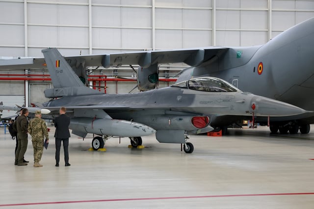 F-16 Fighter Jet