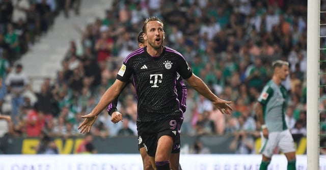 Soccer Football - Bundesliga - Werder Bremen v Bayern Munich - Weser-Stadion, Bremen, Germany - August 18, 2023 Bayern Munich's Harry Kane celebrates scoring their second goal REUTERS/Fabian Bimmer