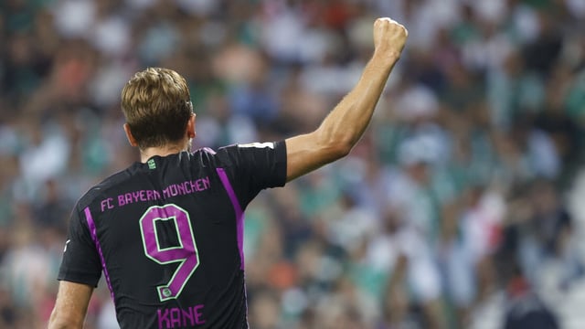 Bayern's Harry Kane celebrates scoring a goal, during the German Bundesliga soccer match between Werder Bremen and Bayern Munich, at the Weserstadion in Bremen, Germany, Friday, Aug. 18, 2023. (Axel Heimkendpa via AP)