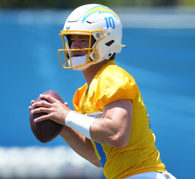 Justin Herbert works out during the Chargers' organized team activities at Hoag Performance Center.