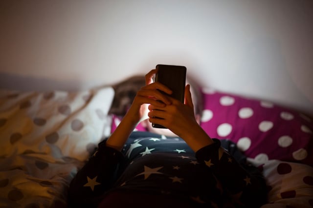 Surgeon General Dr. Vivek Murthy is right to call on Congress to put warning labels on social networks, Kara Alaimo writes.